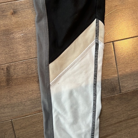 (2/$20) Mondetta black high waisted leggings XS - Picture 2 of 4